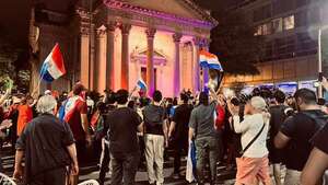 Marcha “Gen Z”: Policía confirma más de 30 detenidos y fin de la protesta - Policiales - ABC Color