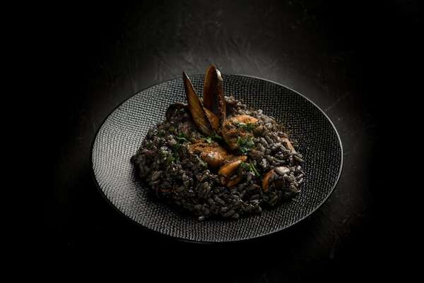 La receta del risotto negro: más que un plato, una experiencia gastronómica inolvidable - Gastronomía - ABC Color