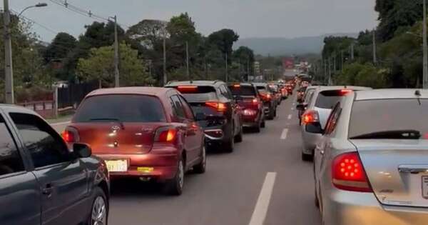 Diario HOY | Masivo despliegue de vehículos al interior del país durante el fin de semana