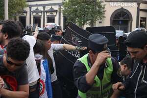 Marcha “Gen Z”: continúa la vigilia para exigir la liberación de detenidos - Policiales - ABC Color