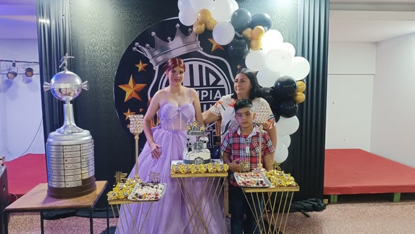 Solidaridad hizo realidad el sueño de 15 años de Gabriela Coronel