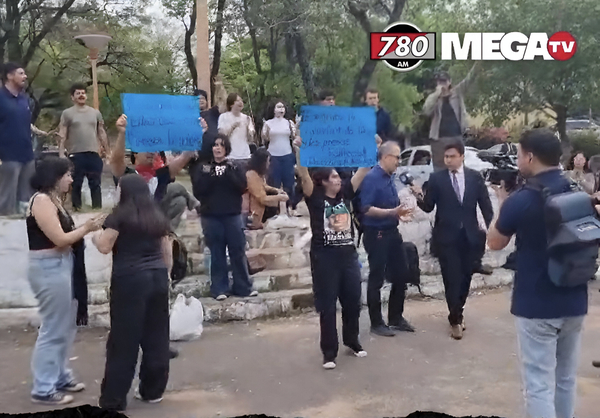 Generación Z exige "libertad a los presos por luchar"