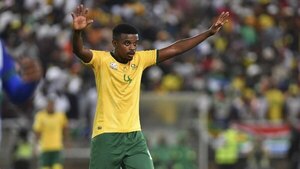 Versus / FIFA sanciona a Sudáfrica por alinear a un jugador suspendido