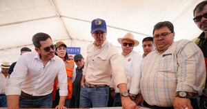 Peña supervisó obras en Boquerón y optó por no hablar de las detenciones en la marcha contra la corrupción