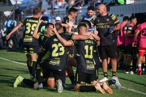 Versus / Recoleta obtiene un triunfo de 'seis puntos' en Villeta