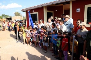 Gobierno entregó 514 viviendas a comunidades indígenas del Chaco - ADN Digital