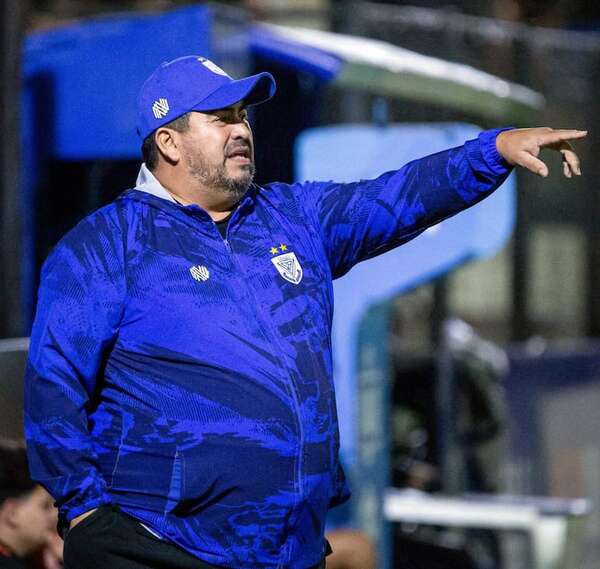 Botellón García dejó la dirección técnica de Ameliano - Fútbol - ABC Color