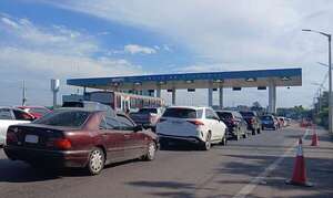 Retorno del feriado: tránsito lento, pero fluido sobre la ruta PY02 - Nacionales - ABC Color