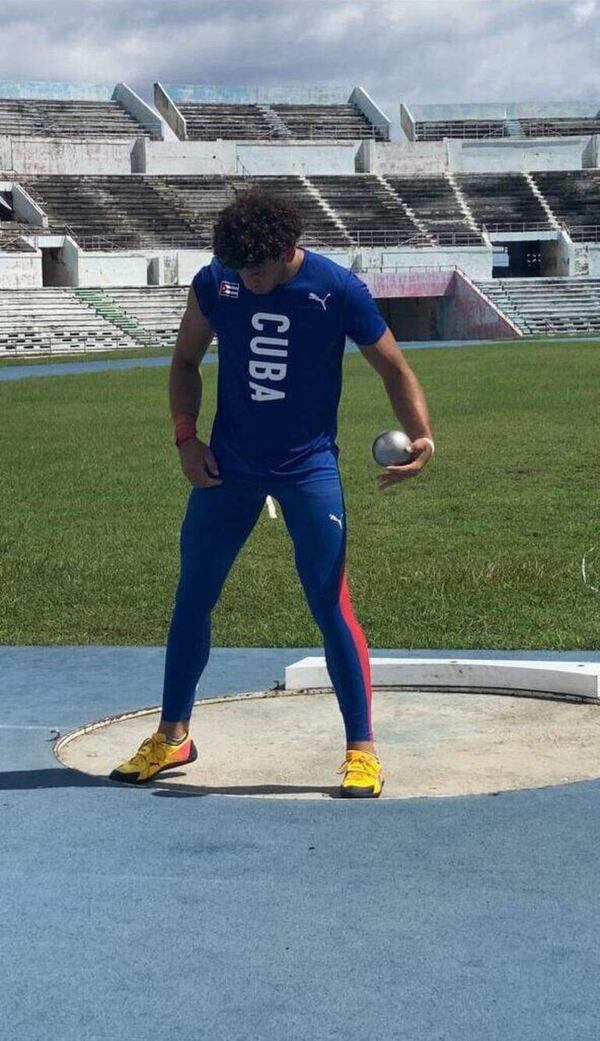 Cubano Emanuel Ramírez deslumbra en el Nacional de Atletismo - Polideportivo - ABC Color