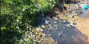 Pese a planta de tratamiento, aguas negras son vertidas al arroyo Solís en San Lorenzo » San Lorenzo PY