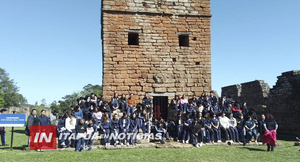 ESTUDIANTES CELEBRARON EL DÍA MUNDIAL DEL TURISMO POR TRINIDAD