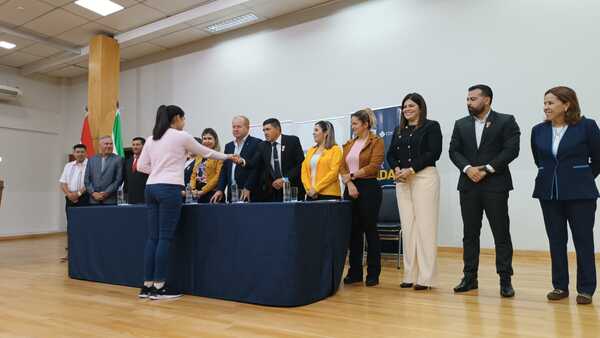 Itapúa cierra primera fase de becas y aportes del programa “Más Oportunidades”