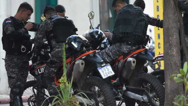 Escritora atropellada por la Policía en protesta de la Generación Z:“Me acordé de la época stronista”