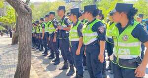 La Nación / Latorre afirma que existió buena organización de la Policía durante marcha