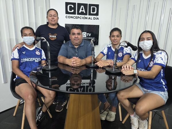 Selección femenina de fútbol en semifinales y espera apoyo del pueblo - Concepción al Día