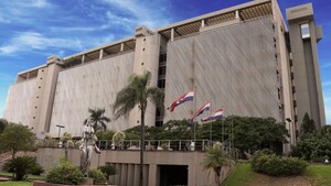 BCP disminuye tasa máxima en guaraní y sube en moneda extranjera
