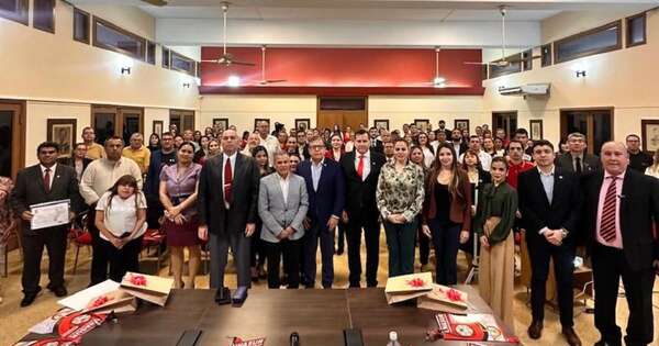 La Nación / La Academia Republicana celebró el examen para el Cuadro de Honor 2025