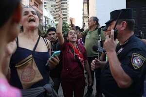 AUDIO: Marcha de “Generación Z”: Yamil Esgaib felicita a la Policía Nacional - Periodísticamente - ABC Color
