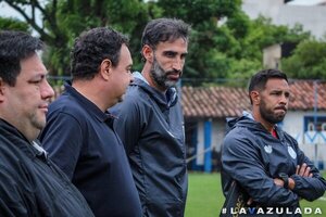 Ameliano presentó a Roberto Nanni como nuevo entrenador - trece