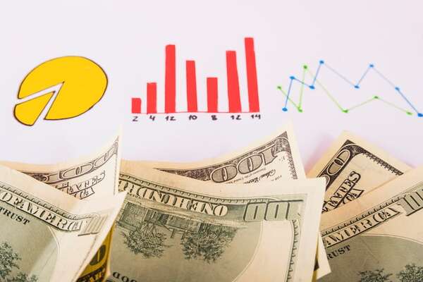 Cotización del dólar en baja en inicio de semana, a G. 7.000 - Negocios - ABC Color