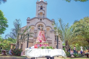 Fiesta patronal en Luque honra a la Virgen del Rosario