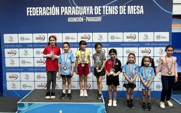 Los niños disfrutaron del torneo Iniciación de tenis de mesa - La Tribuna