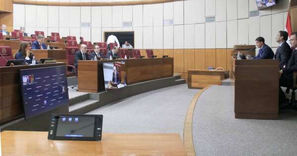 La Nación / La Corte Suprema expuso hoy ante el Senado pedido de ampliación presupuestaria