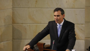 Renuncia el embajador de Colombia en Paraguay por "razones de conciencia"