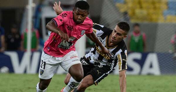 La Nación / La violencia narco acecha al fútbol de Ecuador