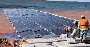 Finalizó la instalación de paneles solares en la Planta Flotante de ITAIPU