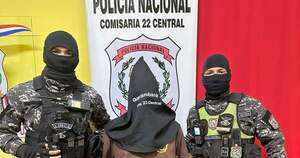 La Nación / Policía aprehende al hijo de Armando Rotela con arma y cartuchos