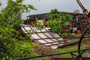 Temporal dejó 35 casas destechadas en Villeta