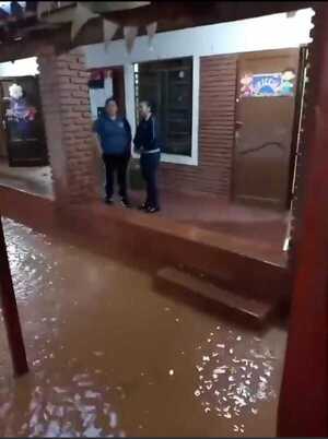 Popular / Escuela se inundó y piden ayuda