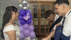 Se tatuaron el nombre de su hermana como regalo de 15