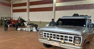 Diario HOY | Camioneta es abandonada con más de una tonelada de marihuana en Pedro Juan Caballero