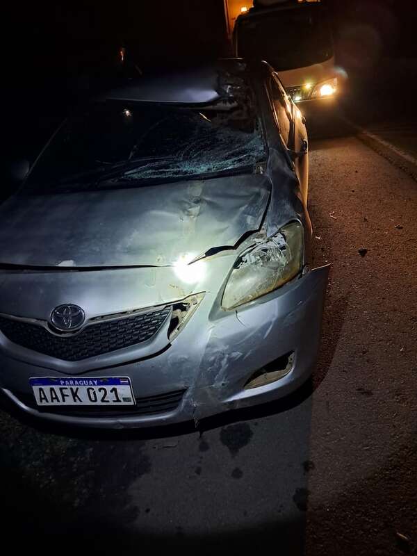 Intendente de Villa Franca sufre accidente al impactar contra un caballo en ruta PY 19 - Policiales - ABC Color
