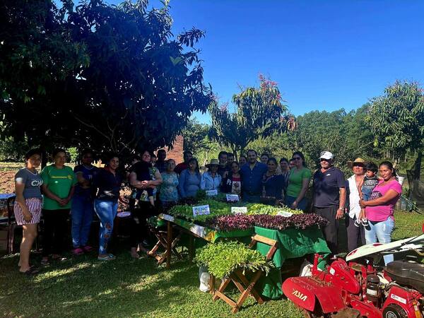 FAMILIAS RURALES DE ENCARNACIÓN RECIBEN APOYO PARA IMPULSAR LA PRODUCCIÓN AGRÍCOLA