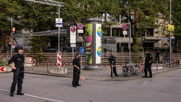 Cierran el Oktoberfest de Múnich por una alerta de explosivos e incidentes en la ciudad