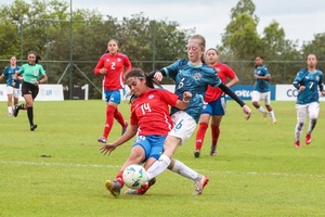 La Albirroja iguala ante Chile en el CARFEM
