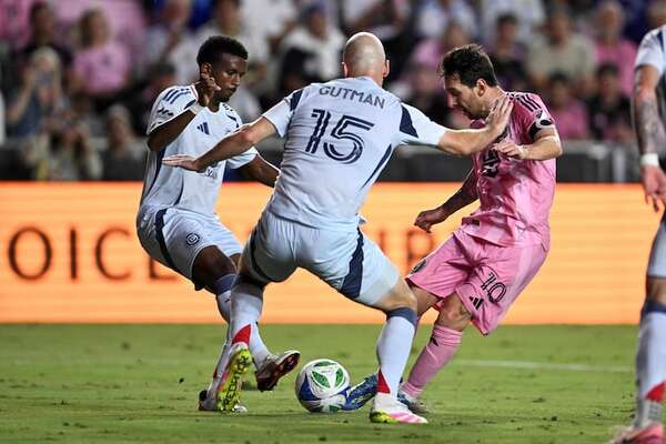 Chicago Fire tumba al Inter Miami de Messi y Suárez - Fútbol - ABC Color