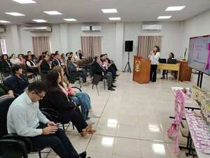 Presentan proyecto para apoyar la lucha contra el cáncer de mama en Itapúa  - Nacionales - ABC Color