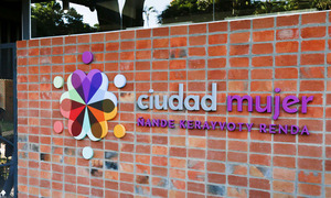 Octubre Rosa: Centro Ciudad Mujer habilita estudios gratuitos por orden de llegada - OviedoPress