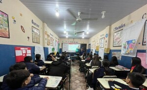 Jóvenes reciben capacitación sobre prevención de adicciones