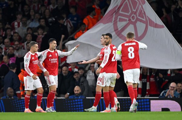 Versus / Martinelli conduce al Arsenal al triunfo ante Olympiakos