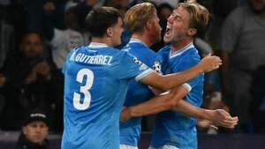 De Bruyne y Hojlund dan victoria al Napoli
