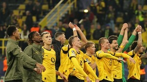 El Dortmund golea al final a un Athletic que tuvo su momento