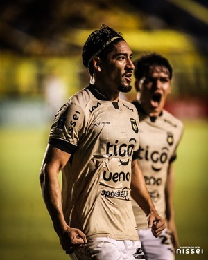 Guaraní elimina al campeón y 12 de Octubre de Itauguá también avanza en la Copa de todos - La Tribuna