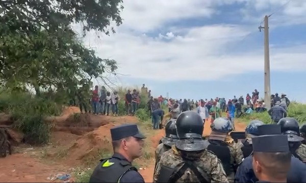 Reclamo de «sin tierras» sube de tono: tuvo que mediar un intendente para que haya tregua