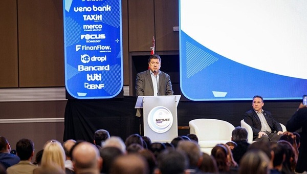 Mipymes apuntan a competitividad y acceso a financiamiento tras primer foro nacional
