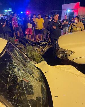 Accidente múltiple en Concepción: dos autos y una moto involucrados